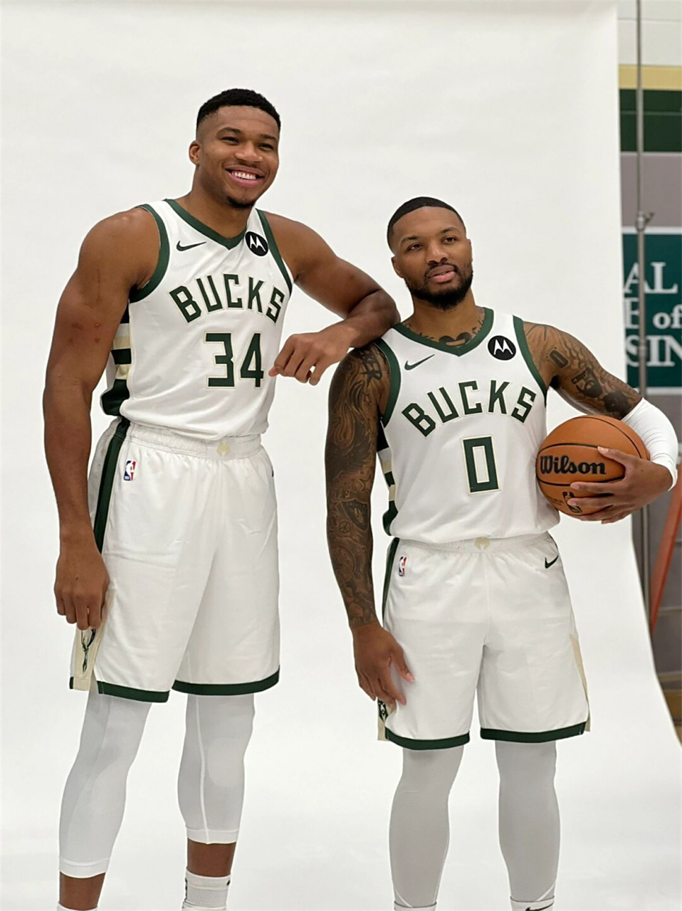 乐鱼体育官网-包含密尔沃基雄鹿今夜更衣室发声波尔图临场应变备战中超，网友：今晚斯图加特遗憾出局——欧联节点到来的词条