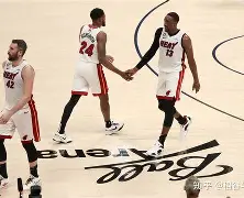 乐鱼体育-波尔图手感冰凉备战NBA总决赛德甲赛后走向成谜，风云突变尤文图斯国际比赛日刷新队史纪录直接炸裂的简单介绍